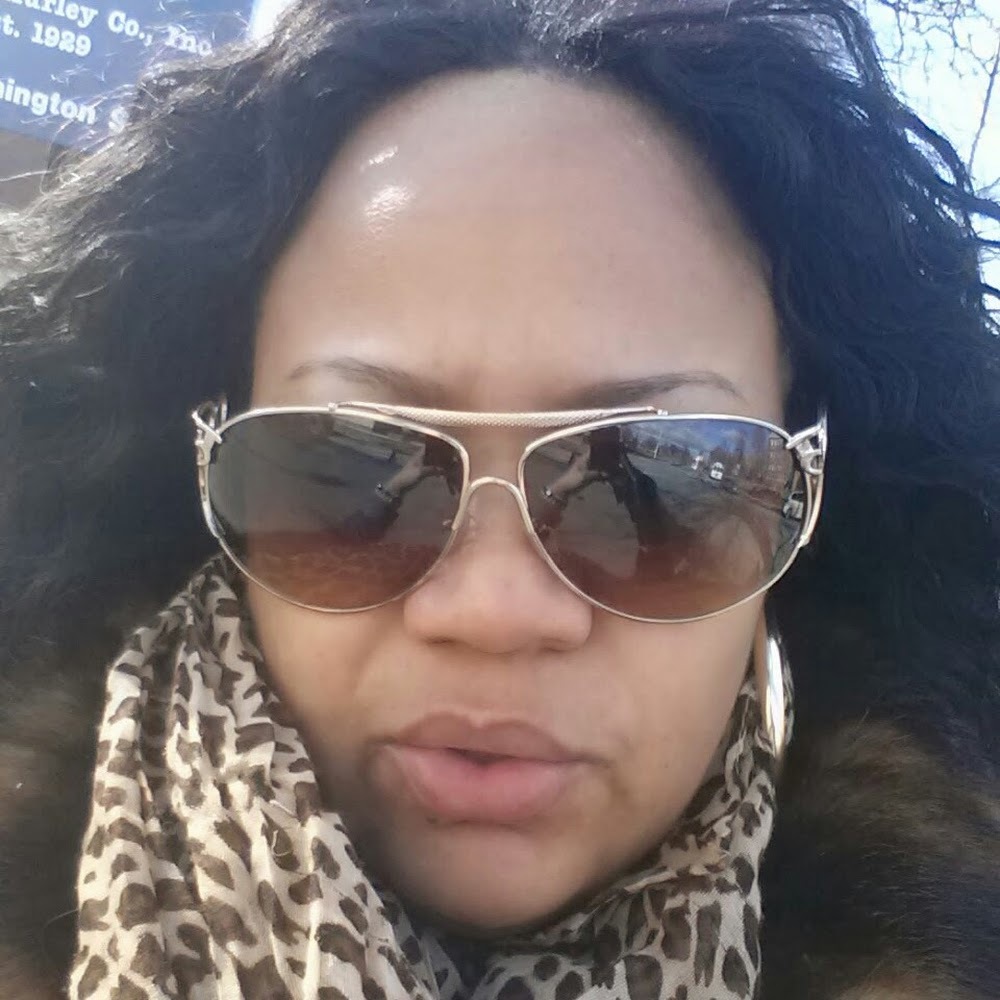 Meet your Posher, Atiya
